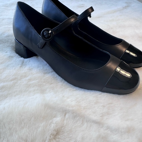 Marc Fisher LTD Black Marla Cap Mary Jane Shoes Size 7.5 - Picture 2 of 6